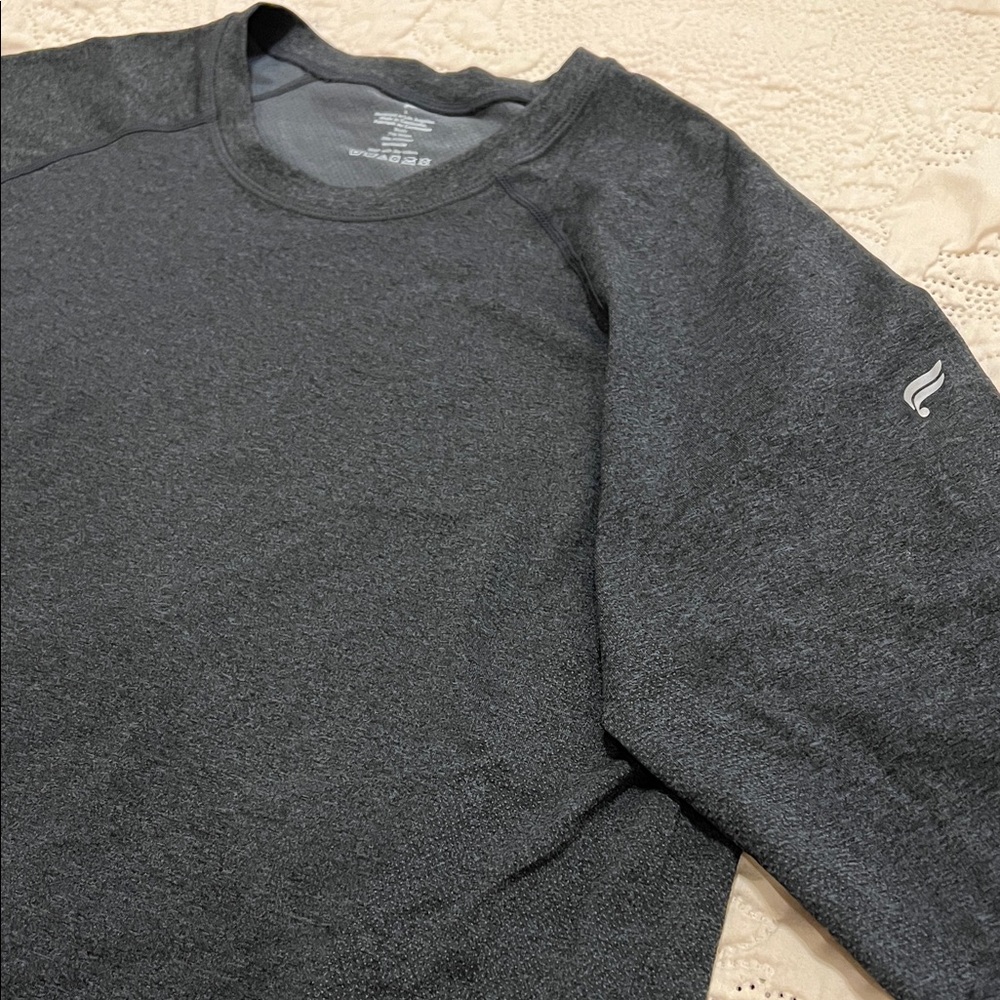 Fabletics Men's Black Long Sleeve Crew Top - Picture 4 of 8